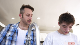 Say Uncle Family Dick – Joel Someone And Jacob King – Twink Gets Wet Before Getting Plowed